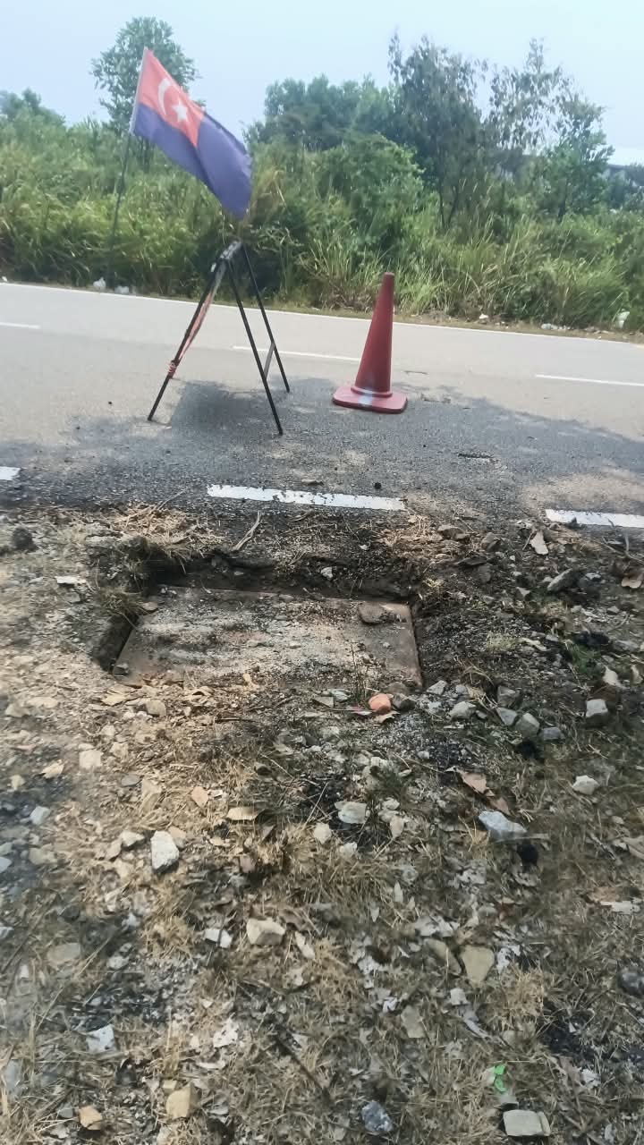 Keadaan selepas tindakan: Tutupan main hole telah diumpil