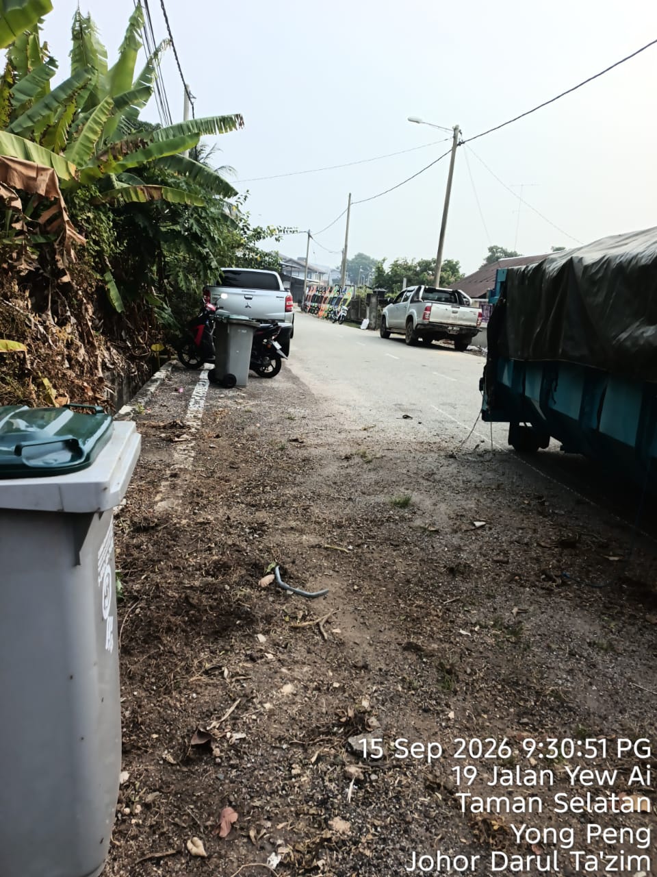 Keadaan selepas tindakan: SAMPAH RANTING DAN PELEPAH DAUN YANG SUDAH DILONGGOK TIDAK DIKUTIP