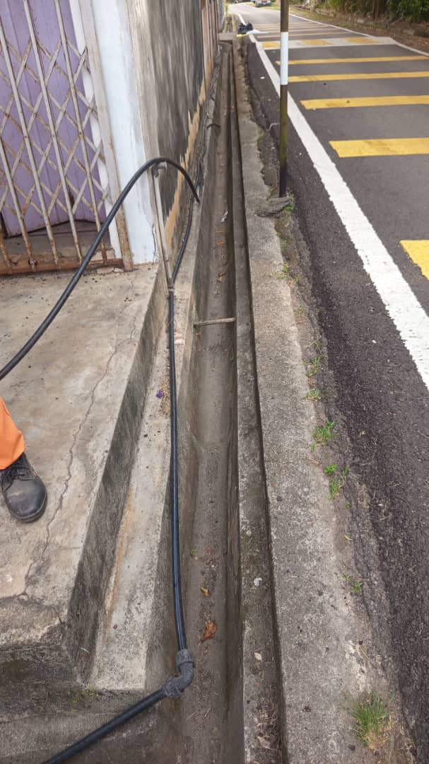 Keadaan selepas tindakan: ADUAN LONGKANG TERSUMBAT
